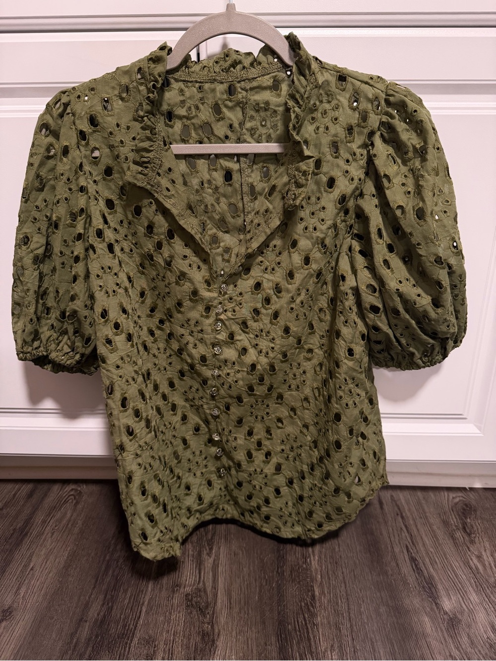 SHEIN olive green eyelet top size small NWOT